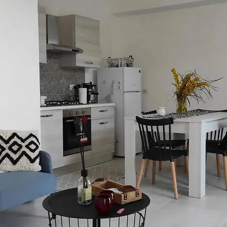 The Courtyard By The Seaside Appartement