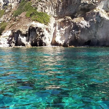The Courtyard By The Seaside Διαμέρισμα *